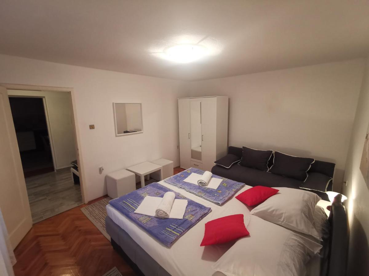 Apartment Dino Novi Vinodolski Esterno foto